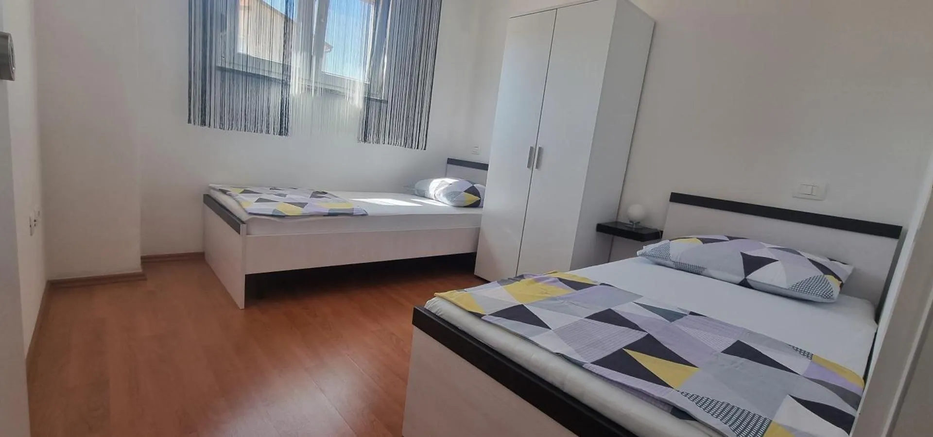 Grosse Ferienwohnung In Kastel Mit Schoenem Garten